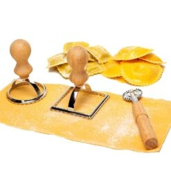 Ravioli Ausstecher 3er Set 2 Größen Rund & Eckig Teigrad Metall Bambus -Küchenbedarf Geschäft 10038038 yy 0004 logo