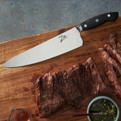 Executive-Plus Serie 8" Kochmesser 61 HRC Edelstahl 9 Executive-Plus Serie 8" Kochmesser 61 HRC Edelstahl -Küchenbedarf Geschäft 10039009 de 0004 logo