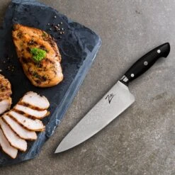 Executive-Plus Serie 8" Kochmesser 61 HRC Edelstahl 10 Executive-Plus Serie 8" Kochmesser 61 HRC Edelstahl -Küchenbedarf Geschäft 10039009 de 0005 logo